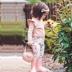 Arrosoir Enfant En Silicone Vieux Rose Scrunch® - Jouets De Plage -Bois Jouets Magasin arrosoir enfant en silicone vieux rose scrunch jouets de plage 4