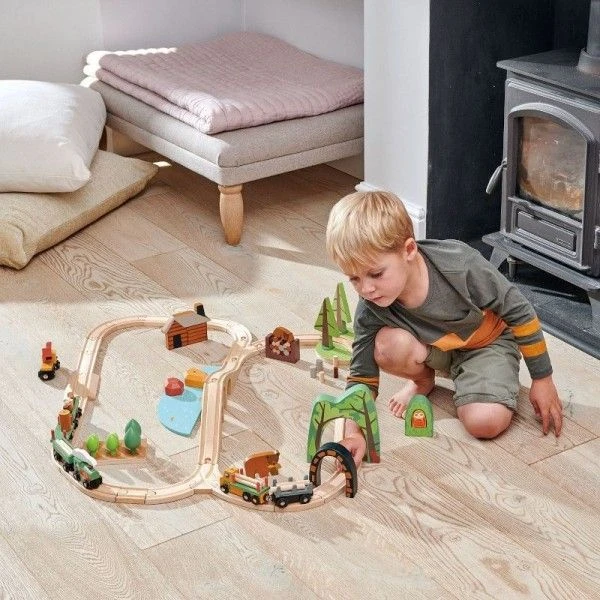Circuit De Train En Bois Pins Sauvages 97 Pièces Tender Leaf Toys® - Jouets En Bois 7 Circuit De Train En Bois Pins Sauvages 97 Pièces Tender Leaf Toys® - Jouets En Bois – Image 5