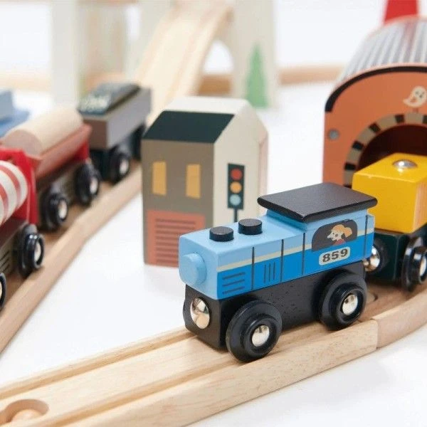 Circuit De Train Géant En Bois Vue Sur La Montagne Tender Leaf Toys® - Jouets En Bois 17 Circuit De Train Géant En Bois Vue Sur La Montagne Tender Leaf Toys® - Jouets En Bois – Image 15