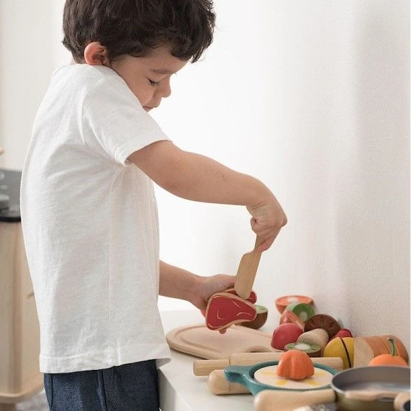 Dinette Aliments à Couper Plantoys - Jouet En Bois 4 Dinette Aliments à Couper Plantoys - Jouet En Bois – Image 2