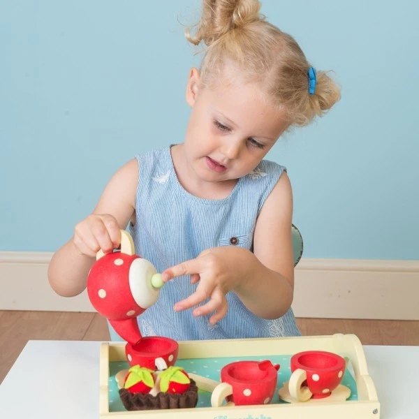 Dinette Plateau Service à Thé Honeybake Tea Set' Le Toy Van® - Jouets En Bois 5 Dinette Plateau Service à Thé Honeybake Tea Set' Le Toy Van® - Jouets En Bois – Image 3