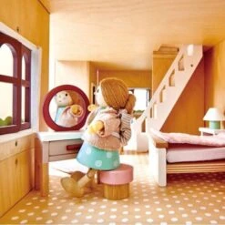 Figurine Maison De Poupées Mme Goodwood Et Son Bébé Tender Leaf Toys® - Jouets En Bois -Bois Jouets Magasin figurine maison de poupees mme goodwood et son bebe tender leaf toys jouets en bois 3