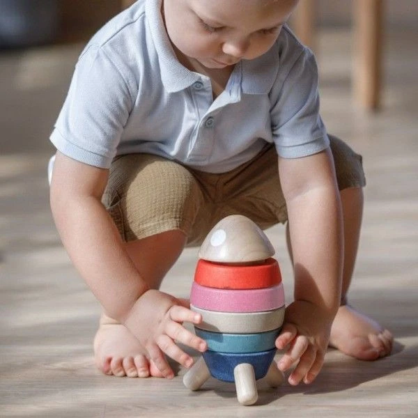Jouet En Bois Fusée à Empiler Orchard Plantoys® -Jouet En Bois 6 Jouet En Bois Fusée à Empiler Orchard Plantoys® -Jouet En Bois – Image 4