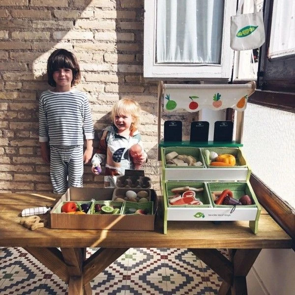 Jouet Marchande En Bois Étal De Marché Tender Leaf Toys® - Jouets Imitation 11 Jouet Marchande En Bois Étal De Marché Tender Leaf Toys® - Jouets Imitation – Image 9